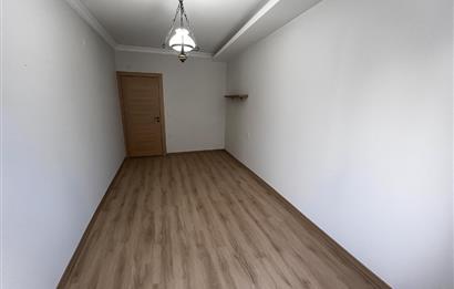 KARŞIYAKA ORDU CADDESİNİN KALBİNDE 2+1 DAİRE
