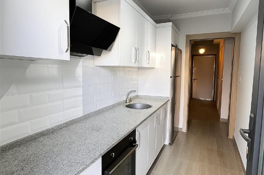 KARŞIYAKA ORDU CADDESİNİN KALBİNDE 2+1 DAİRE
