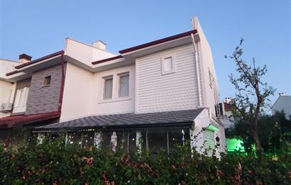 Ayvalık Küçükköy İçi Masrafsız Havuzlu Müstakil 