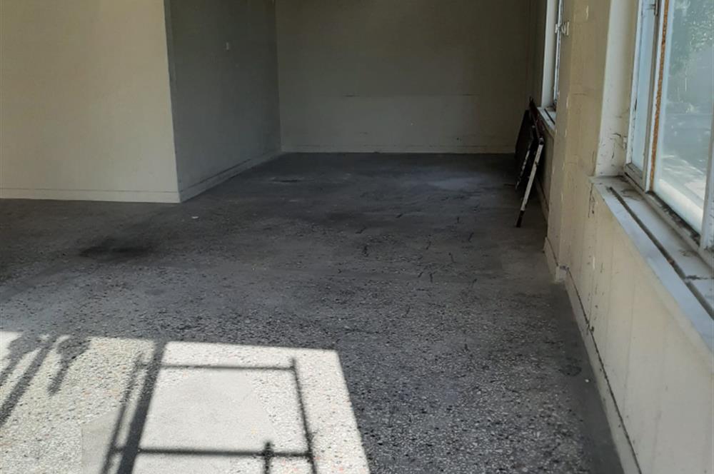 BAĞLAR SOKAK KÖŞE BAŞI KİRALIK GENİŞ DÜKKAN