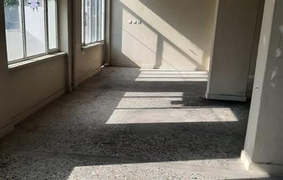 BAĞLAR SOKAK KÖŞE BAŞI KİRALIK GENİŞ DÜKKAN