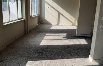 BAĞLAR SOKAK KÖŞE BAŞI KİRALIK GENİŞ DÜKKAN