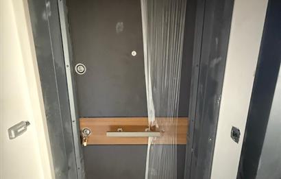 İzmir Yolu Üzeri Prestijli Lokasyonda Satılık 1+1 Ofis
