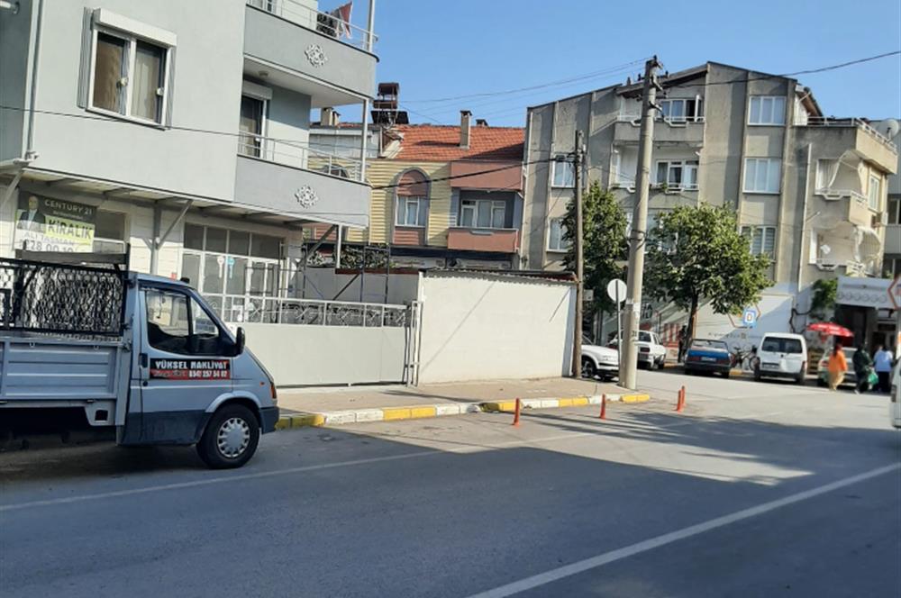 BAĞLAR SOKAK KÖŞE BAŞI KİRALIK GENİŞ DÜKKAN