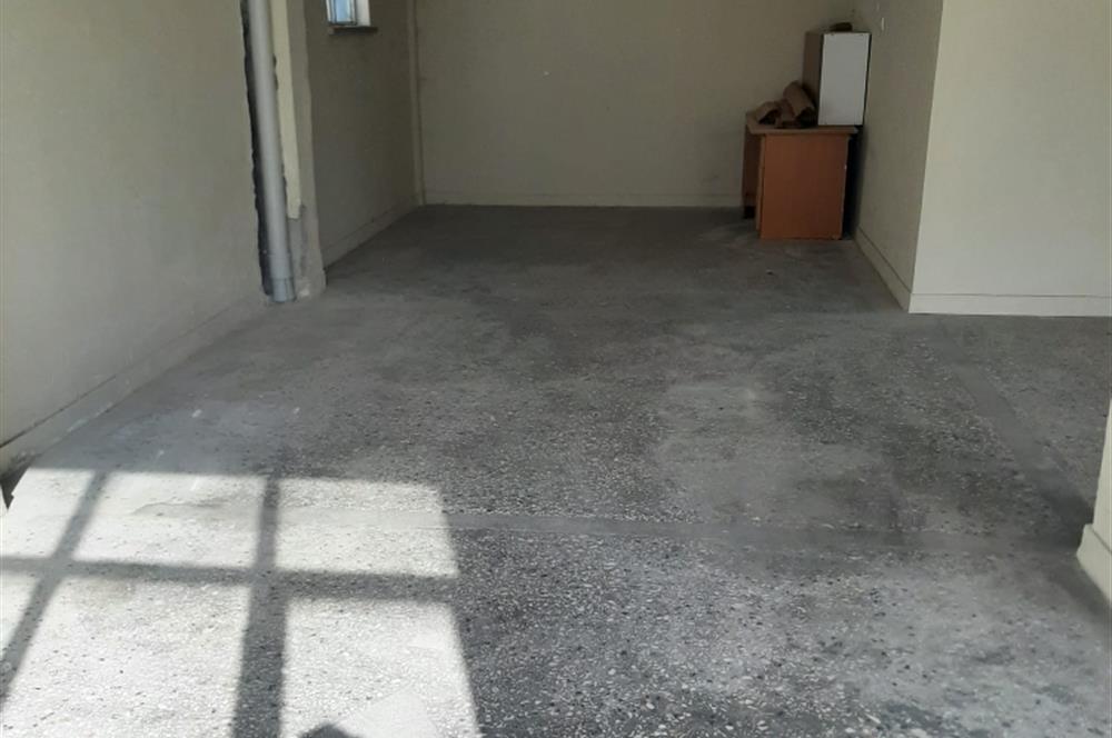 BAĞLAR SOKAK KÖŞE BAŞI KİRALIK GENİŞ DÜKKAN