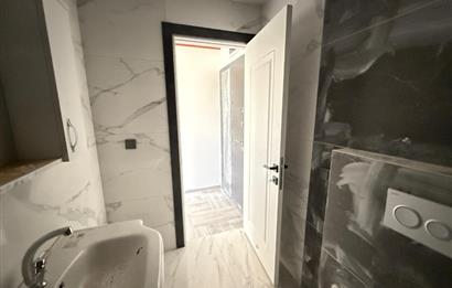 İzmir Yolu Üzeri Prestijli Lokasyonda Satılık 1+1 Ofis