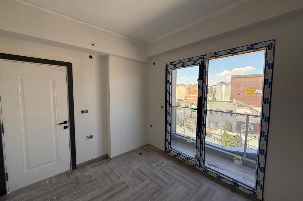 İzmir Yolu Üzeri Prestijli Lokasyonda Satılık 1+1 Ofis