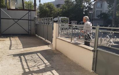BAĞLAR SOKAK KÖŞE BAŞI KİRALIK GENİŞ DÜKKAN