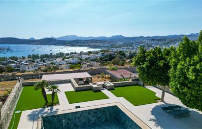 Bodrum Eskiçeşme'de Panoramik Deniz Manzaralı Tam Müstakil Villa