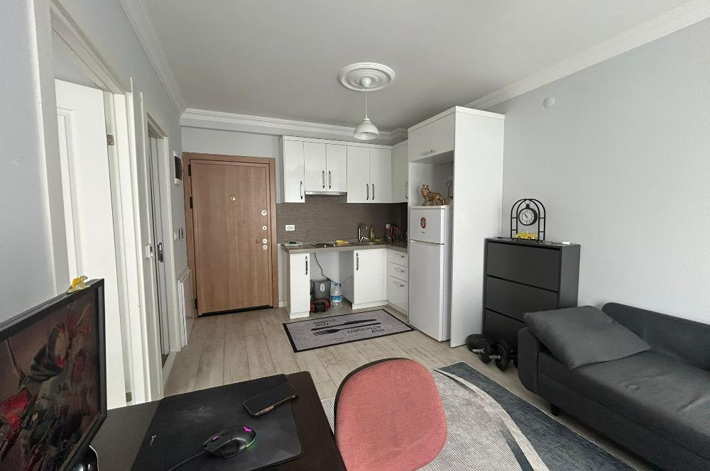 Bornova Mevlana'da Satılık 1+1 Daire