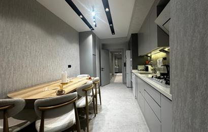 ŞEMİKLER MAHALLESİNDE SATILIK LÜKS 2+1 DAİRE