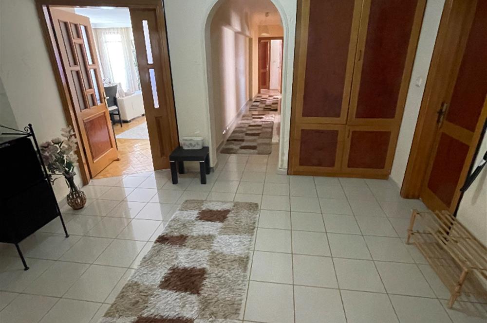 ÇANKAYA ORAN ÜSKÜDAR APARTMANIN DA SATILIK 4+1 DAİRE