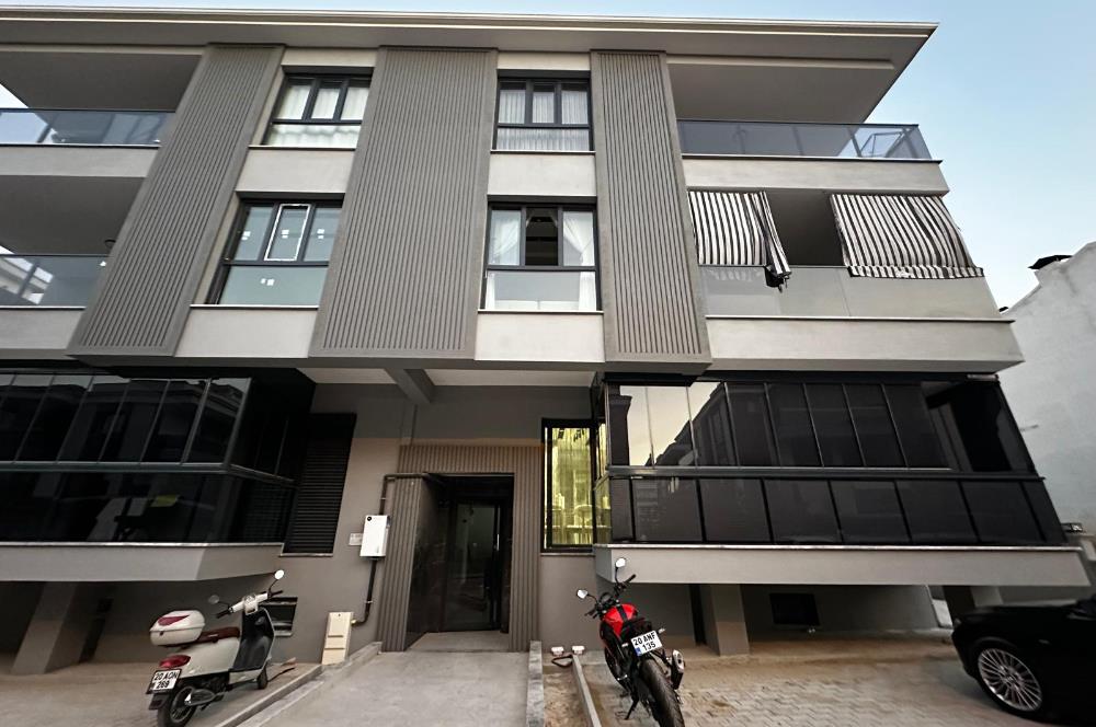 ŞEMİKLER MAHALLESİNDE SATILIK LÜKS 2+1 DAİRE