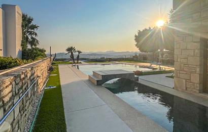 Bodrum Eskiçeşme'de Panoramik Deniz Manzaralı Tam Müstakil Villa