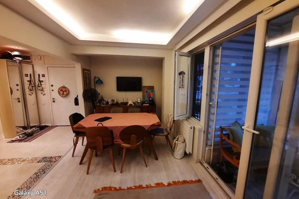 ERENKÖY DİVAN PASTANESİ SOKAĞINDA 3+1 KİRALIK 