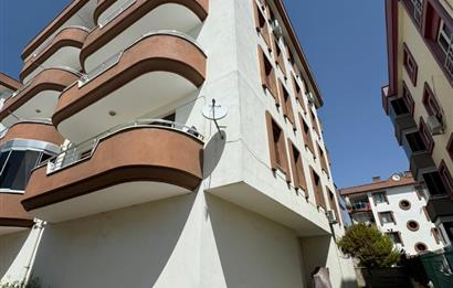 CENTURY21 BAL'DAN SİTE İÇERİSİNDE ARA KAT GENİŞ DAİRE