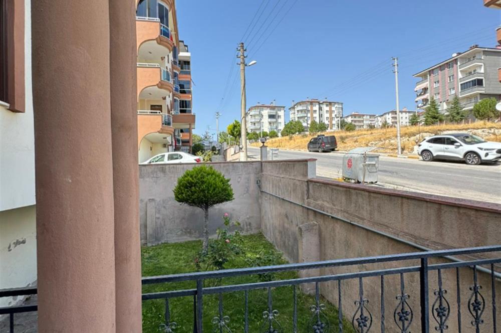 CENTURY21 BAL'DAN SİTE İÇERİSİNDE ARA KAT GENİŞ DAİRE