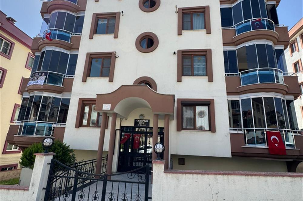 CENTURY21 BAL'DAN SİTE İÇERİSİNDE ARA KAT GENİŞ DAİRE