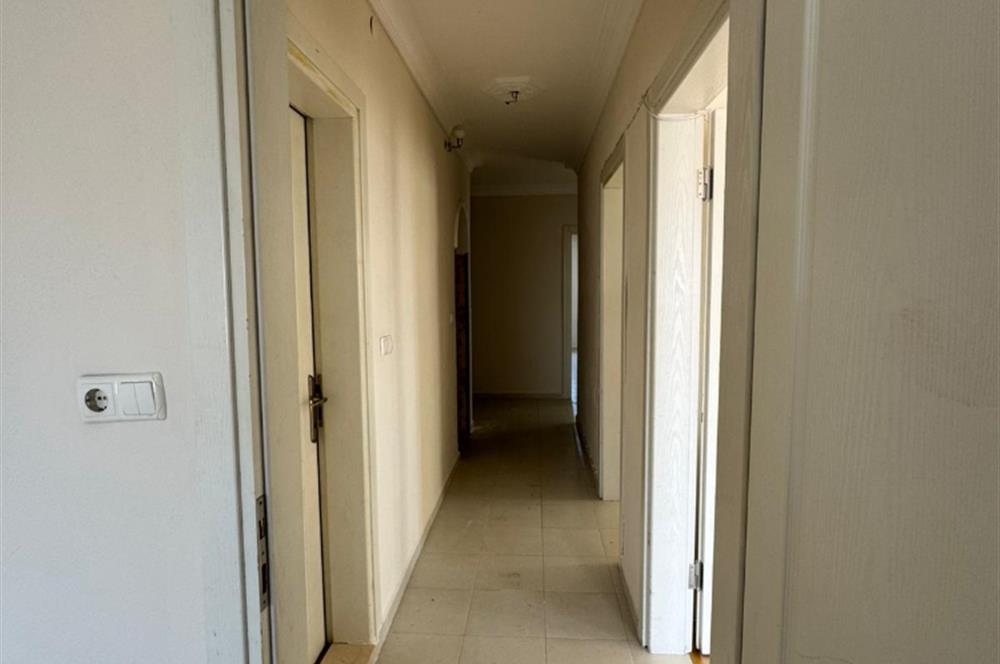 CENTURY21 BAL'DAN SİTE İÇERİSİNDE ARA KAT GENİŞ DAİRE