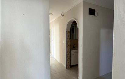 CENTURY21 BAL'DAN SİTE İÇERİSİNDE ARA KAT GENİŞ DAİRE