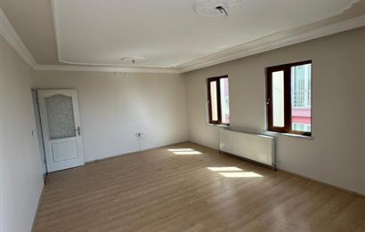 CENTURY21 BAL'DAN SİTE İÇERİSİNDE ARA KAT GENİŞ DAİRE