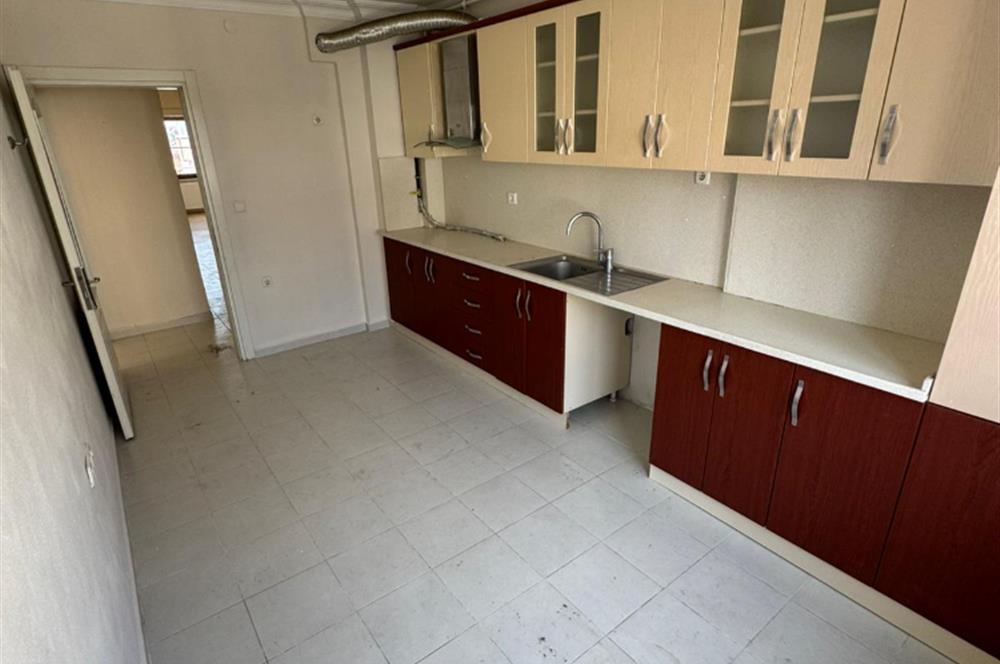 CENTURY21 BAL'DAN SİTE İÇERİSİNDE ARA KAT GENİŞ DAİRE