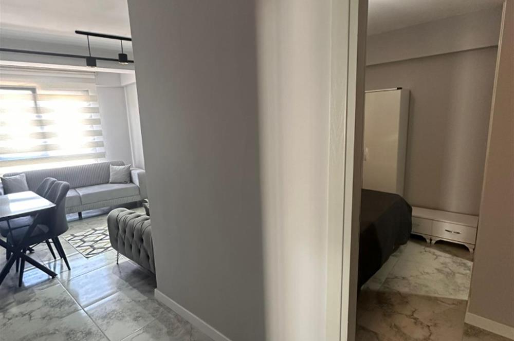 İstiklal Mahallesi Satılık Eşyalı 1+1 Apart