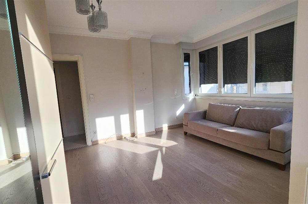 SUADİYE KAPTAN ARİF CAD. 10 YILLIK BİNA BOŞ 2+1 95 m2 NET