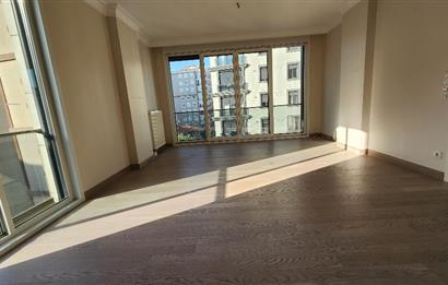 SUADİYE KAPTAN ARİF CAD. 10 YILLIK BİNA BOŞ 2+1 95 m2 NET