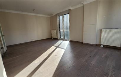 SUADİYE KAPTAN ARİF CAD. 10 YILLIK BİNA BOŞ 2+1 95 m2 NET