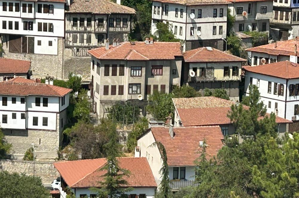 SAFRANBOLU ESKİ ÇARŞIDA SATILIK TARİHİ KONAK