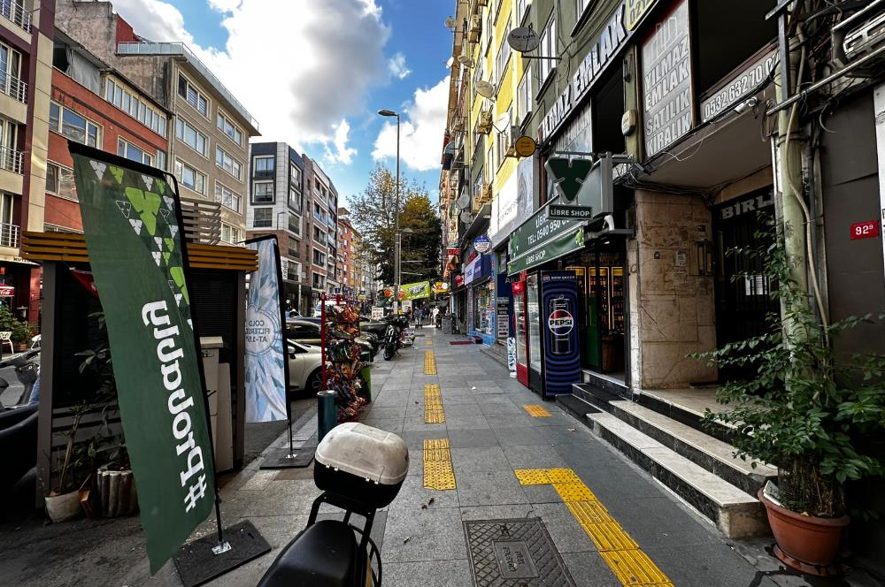 Ortaköy Dereboyuda Harika Konumda Satılık 3 Katli Bos Dukkan