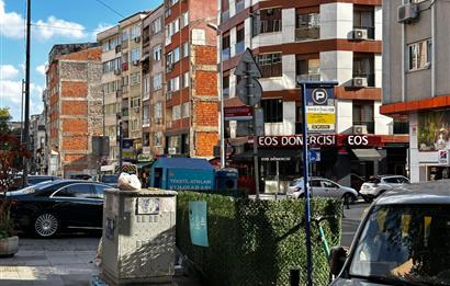 Ortaköy Dereboyuda Harika Konumda Satılık 3 Katli Bos Dukkan