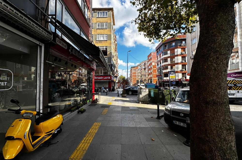 Ortaköy Dereboyuda Harika Konumda Satılık 3 Katli Bos Dukkan