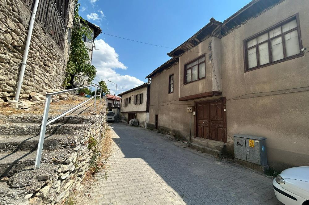 SAFRANBOLU ESKİ ÇARŞIDA SATILIK TARİHİ KONAK