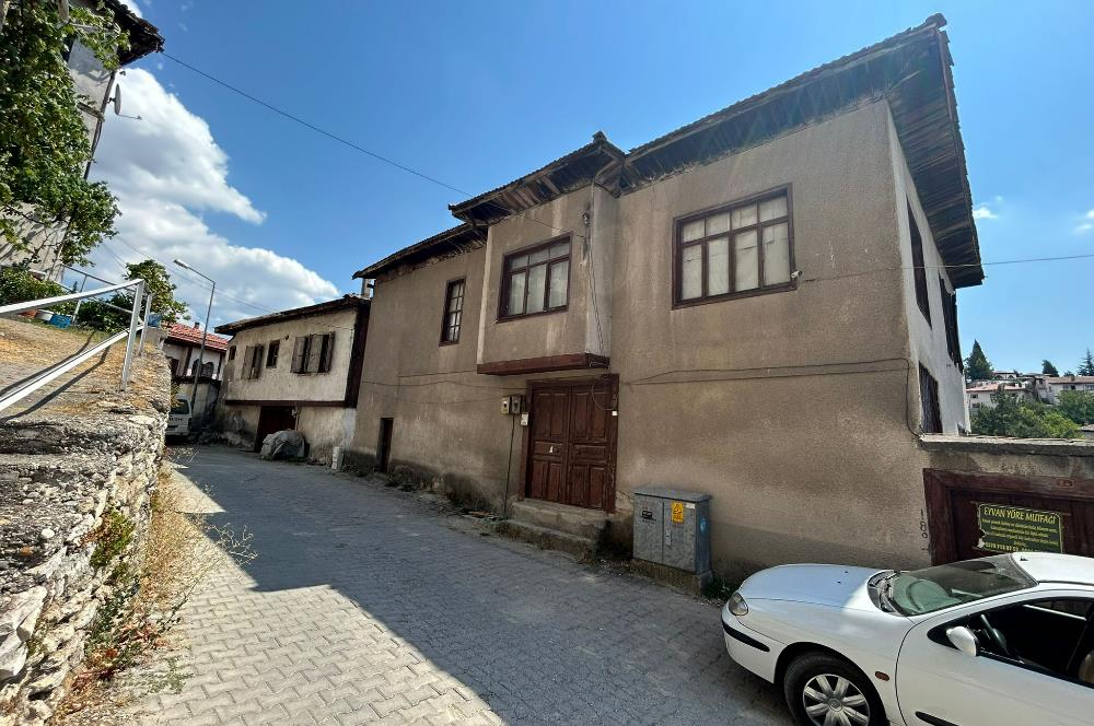 SAFRANBOLU ESKİ ÇARŞIDA SATILIK TARİHİ KONAK