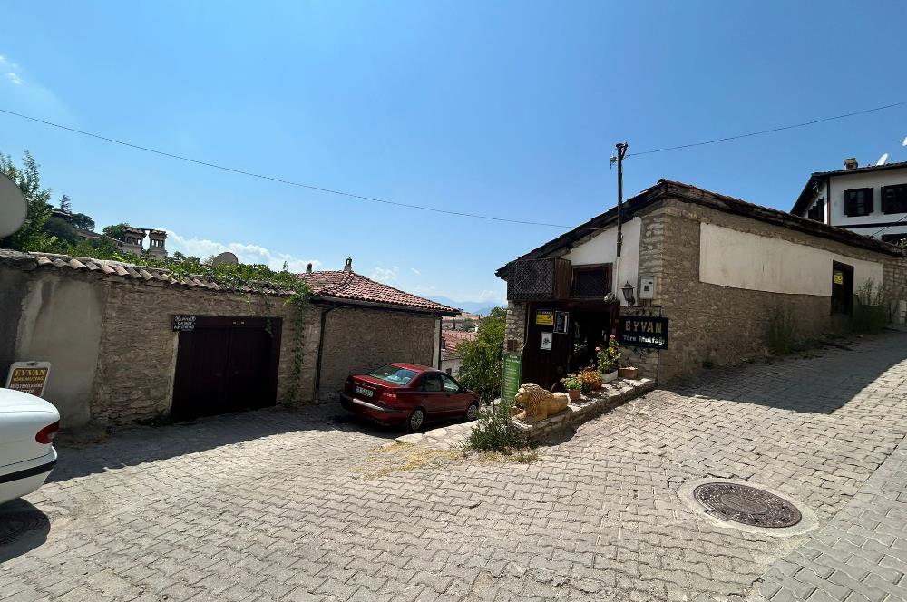 SAFRANBOLU ESKİ ÇARŞIDA SATILIK TARİHİ KONAK