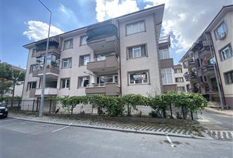 C21 İZ MEHMET ÇAKAR'DAN MERKEZ'DE KİRALIK BAKIMLI DAİRE..