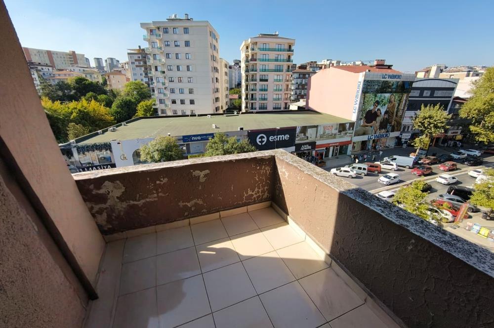 Taşdelen Merkez Megakent Sitesinde yola cephe 2+1 Satılık Daire
