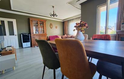 Taşdelen Merkez Megakent Sitesinde yola cephe 2+1 Satılık Daire