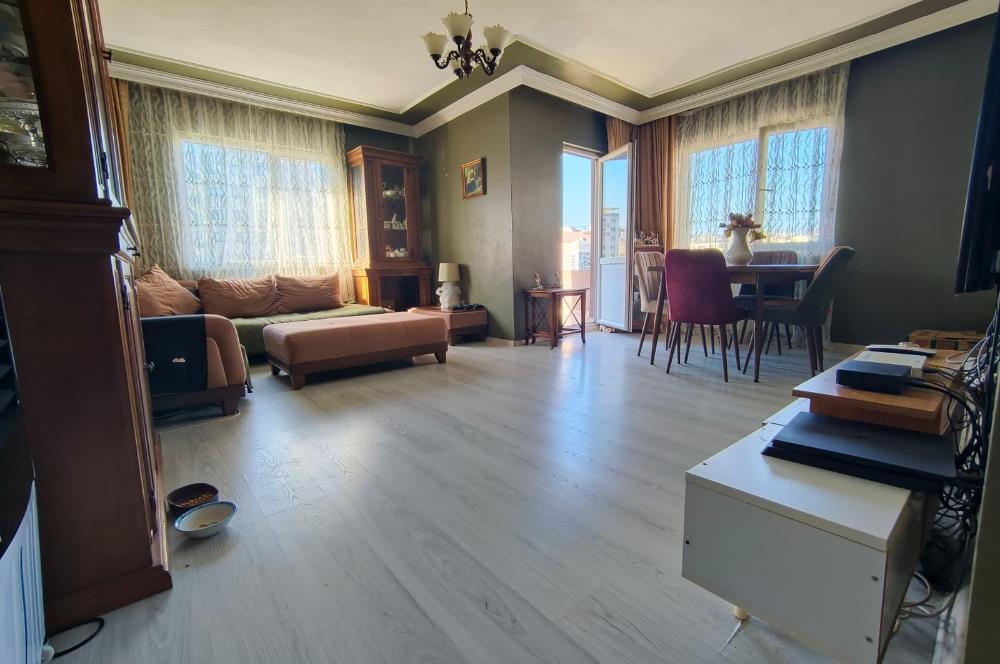 Taşdelen Merkez Megakent Sitesinde yola cephe 2+1 Satılık Daire