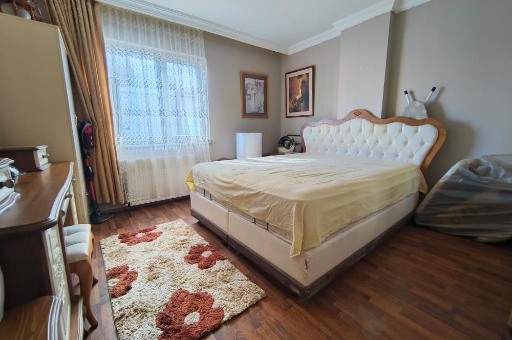 Taşdelen Merkez Megakent Sitesinde yola cephe 2+1 Satılık Daire
