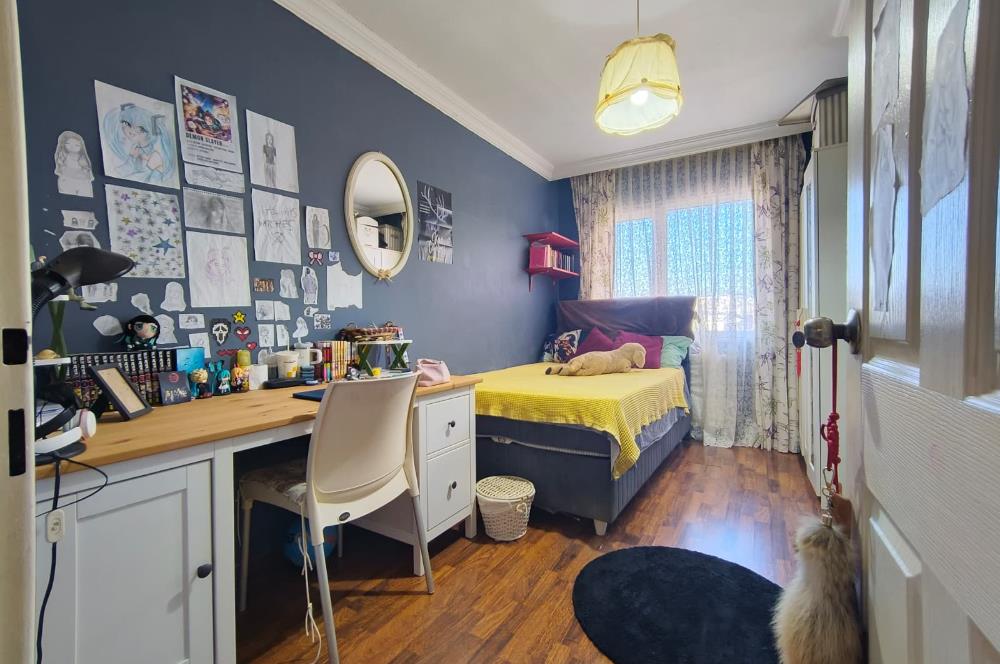 Taşdelen Merkez Megakent Sitesinde yola cephe 2+1 Satılık Daire