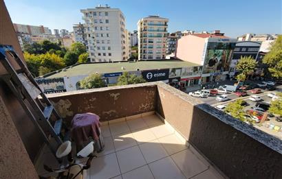 Taşdelen Merkez Megakent Sitesinde yola cephe 2+1 Satılık Daire