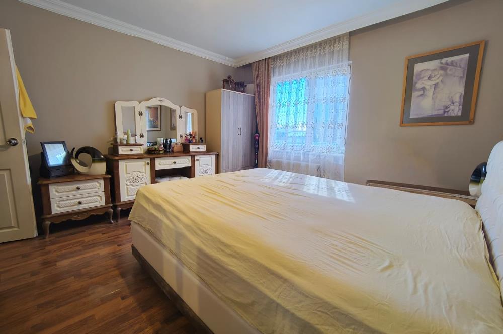 Taşdelen Merkez Megakent Sitesinde yola cephe 2+1 Satılık Daire