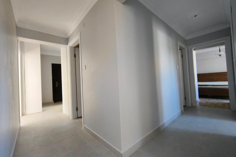 İçerenköy en nezih yerinde site içi yenilenmiş satılık 3+1 daire
