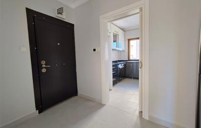 İçerenköy en nezih yerinde site içi yenilenmiş satılık 3+1 daire