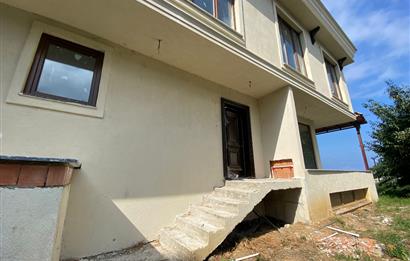 CENTURY 21'DEN PERŞEMBE'DE DENİZE SIFIR VİLLALAR