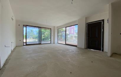CENTURY 21'DEN PERŞEMBE'DE DENİZE SIFIR VİLLALAR