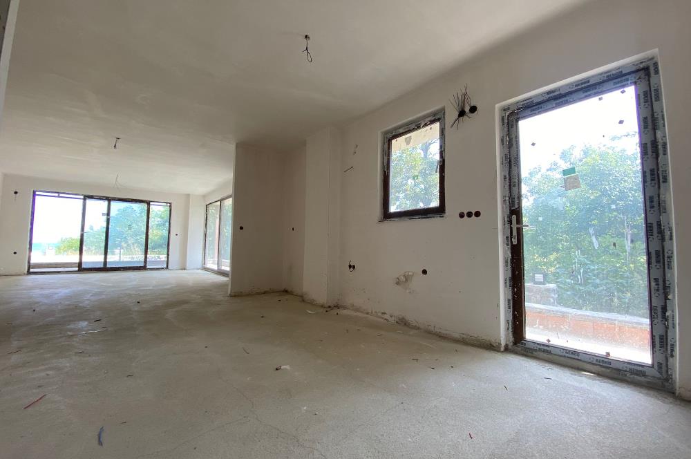 CENTURY 21'DEN PERŞEMBE'DE DENİZE SIFIR VİLLALAR